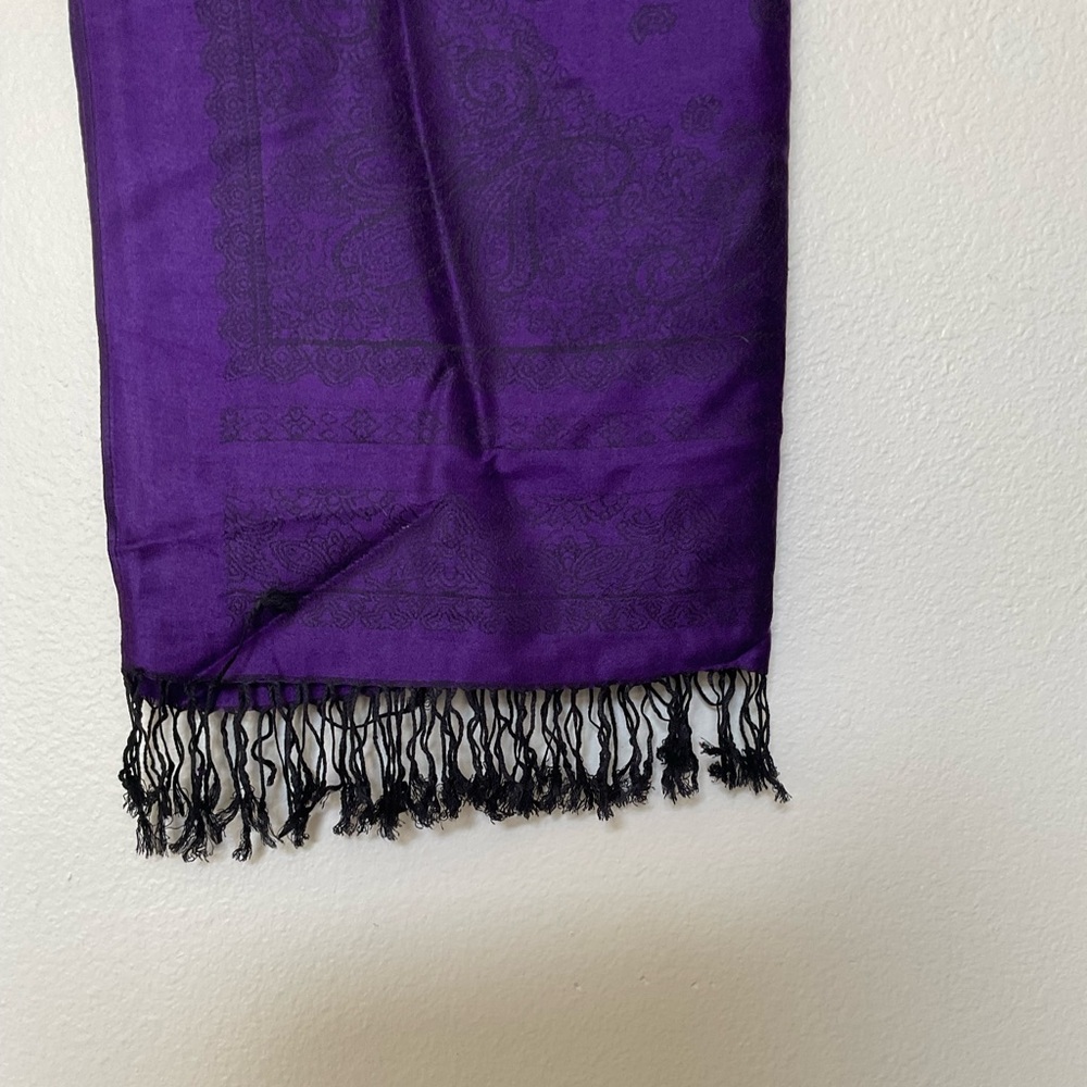 Acrylic Shawl/Wrap - Picture 5 of 7